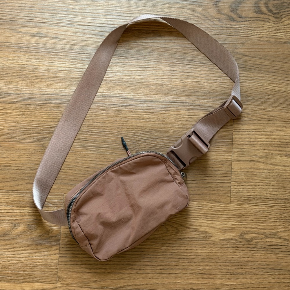 AMAZON brown mini bag